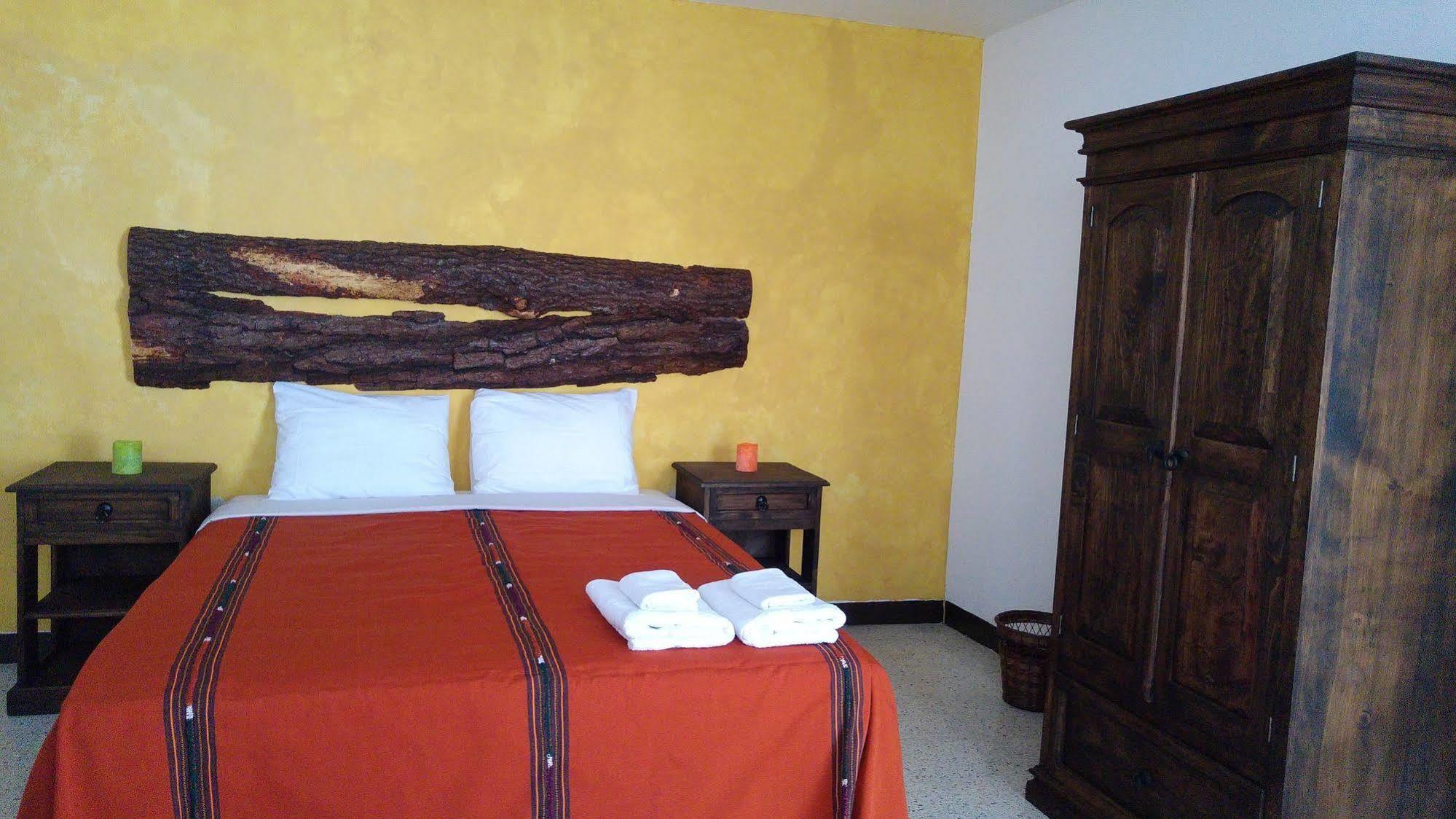 Ixkanul Antigua Hotel ภายนอก รูปภาพ